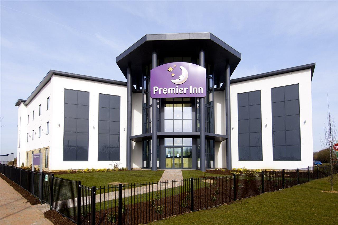 Premier Inn Bicester Exterior foto