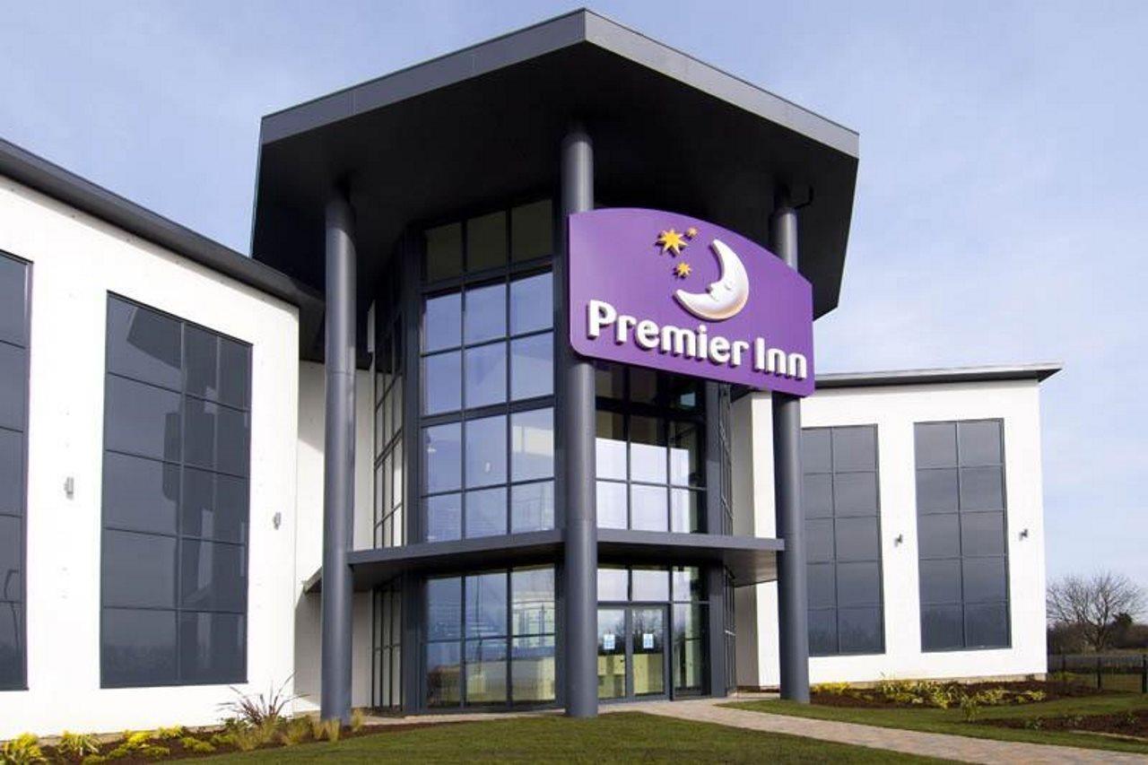Premier Inn Bicester Exterior foto